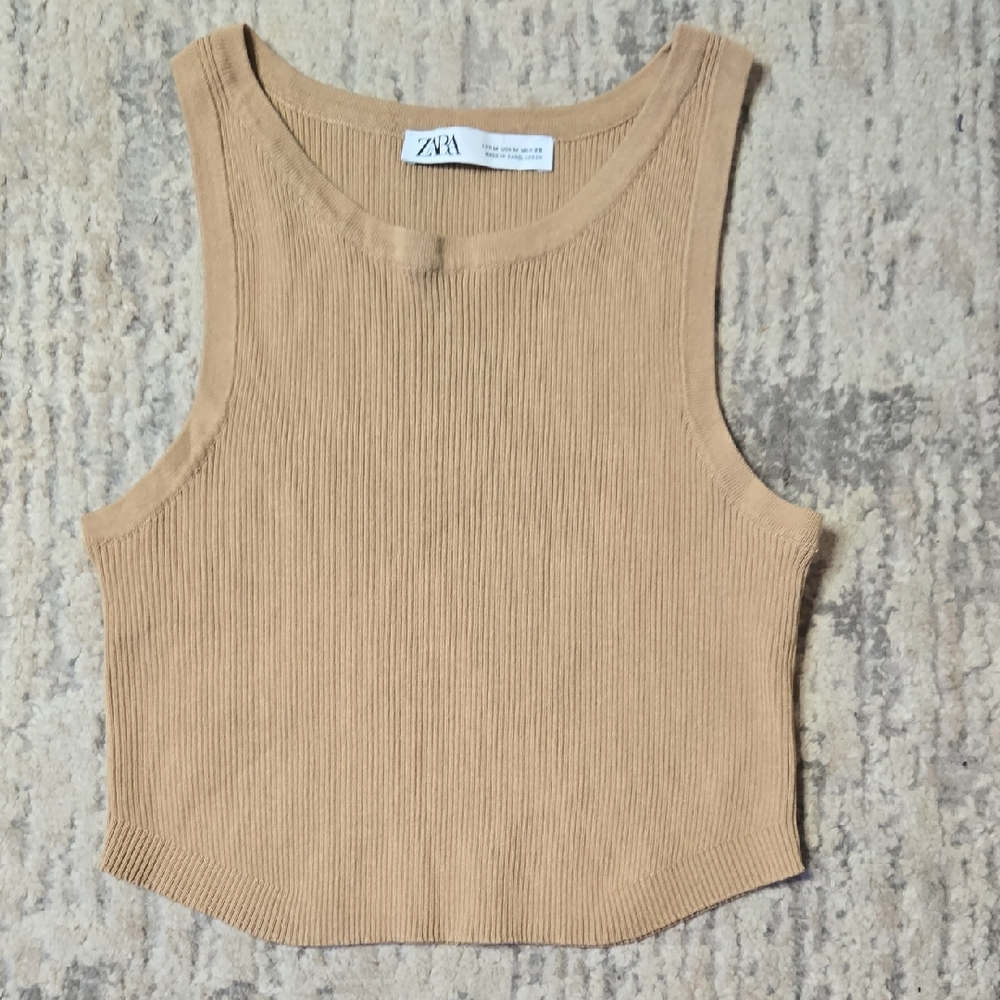 Womans Medium Zara Beige Ribbed Cropped Tank Top, Basic, Essential